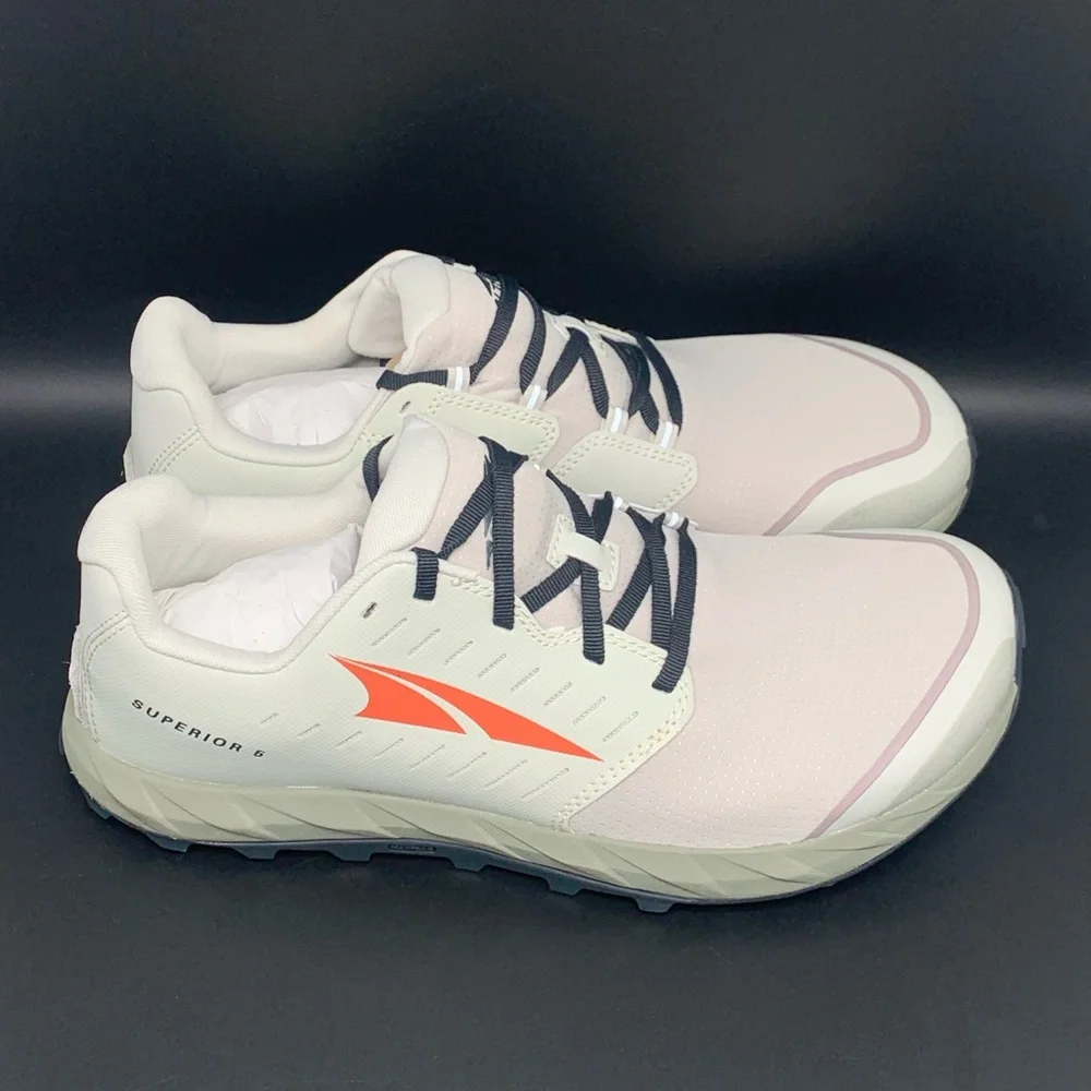 Altra Superior 5  Light Gray Trail Shoes Men's Sz 11 NWT!